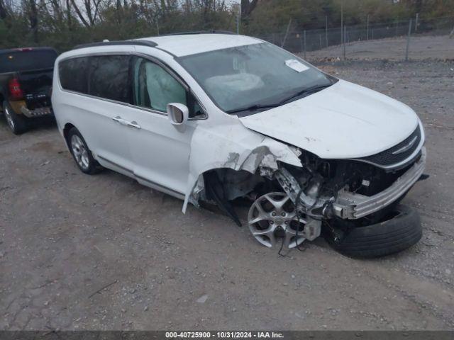 Salvage Chrysler Pacifica