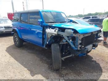  Salvage Ford Bronco