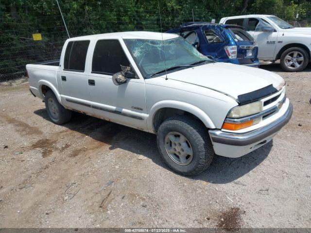  Salvage Chevrolet S-10