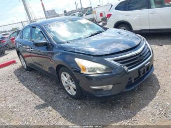  Salvage Nissan Altima