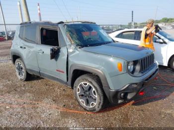  Salvage Jeep Renegade