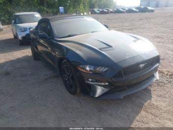  Salvage Ford Mustang