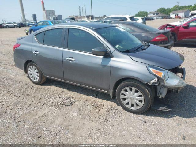  Salvage Nissan Versa