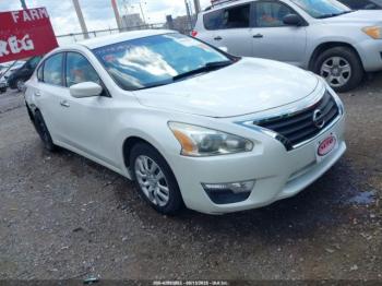  Salvage Nissan Altima