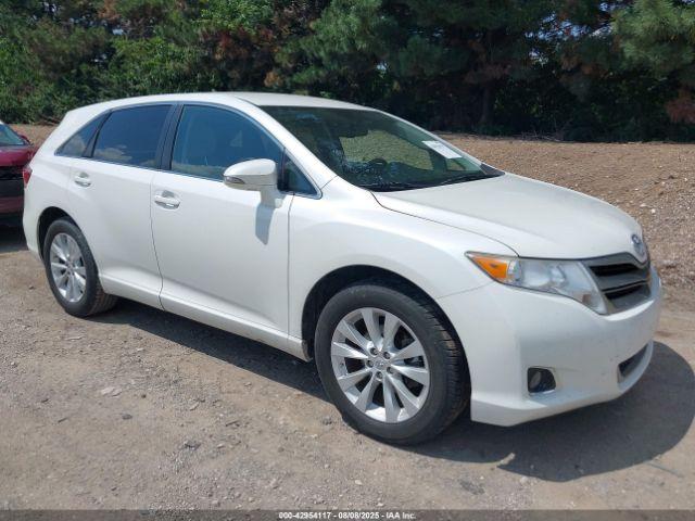  Salvage Toyota Venza