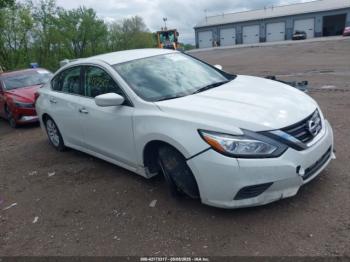  Salvage Nissan Altima