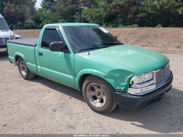  Salvage Chevrolet S-10