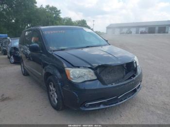  Salvage Chrysler Town & Country