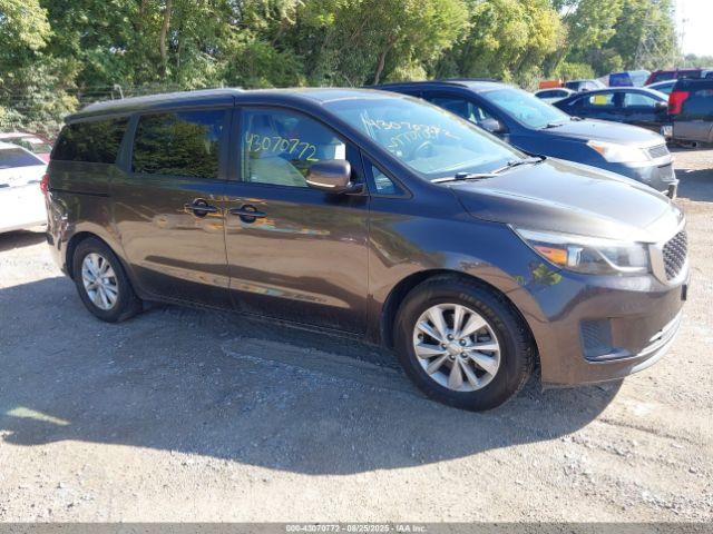  Salvage Kia Sedona