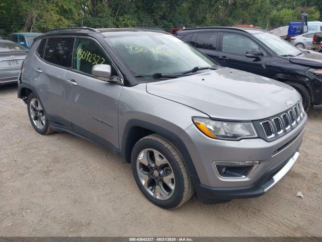  Salvage Jeep Compass