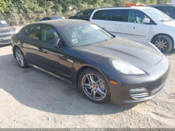  Salvage Porsche Panamera