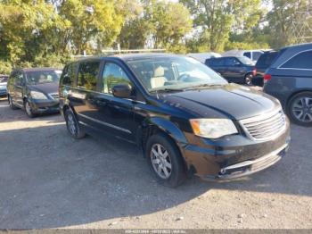  Salvage Chrysler Town & Country