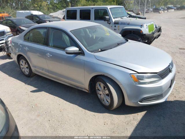  Salvage Volkswagen Jetta
