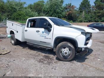  Salvage Chevrolet Silverado 3500