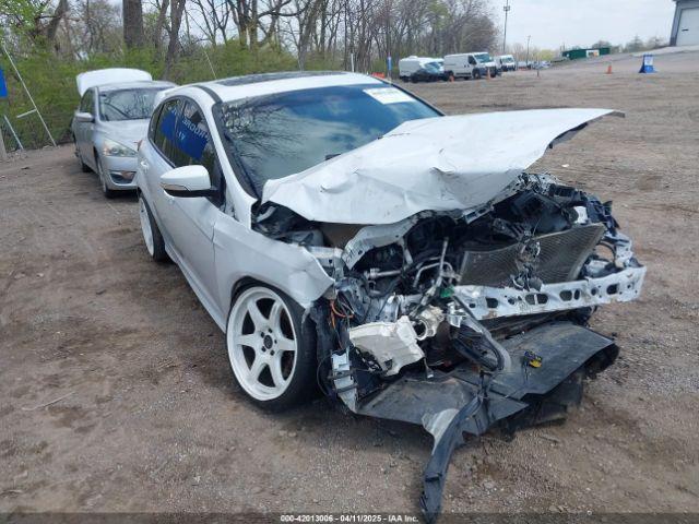  Salvage Ford Focus St