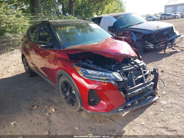  Salvage Nissan Kicks