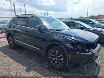  Salvage Volkswagen Tiguan
