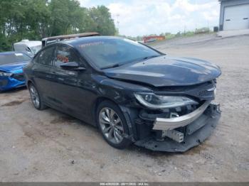  Salvage Chrysler 200