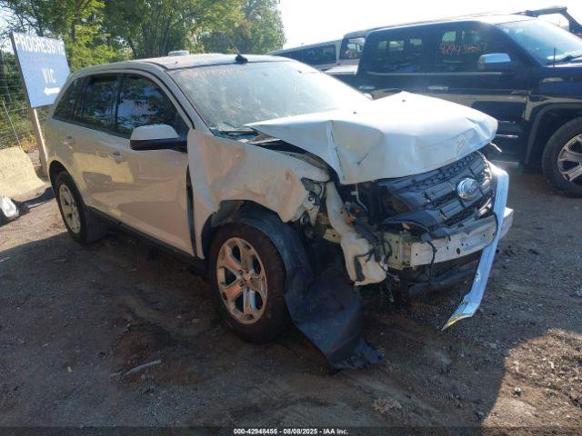  Salvage Ford Edge