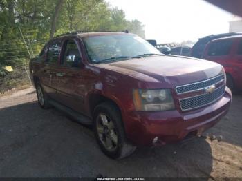  Salvage Chevrolet Avalanche 1500