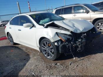  Salvage Nissan Altima