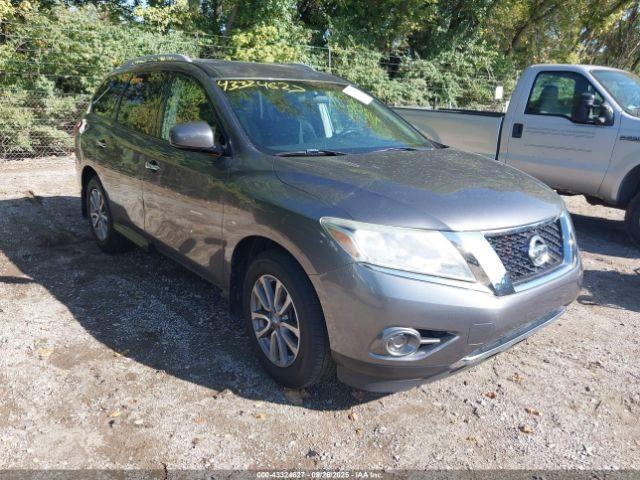  Salvage Nissan Pathfinder
