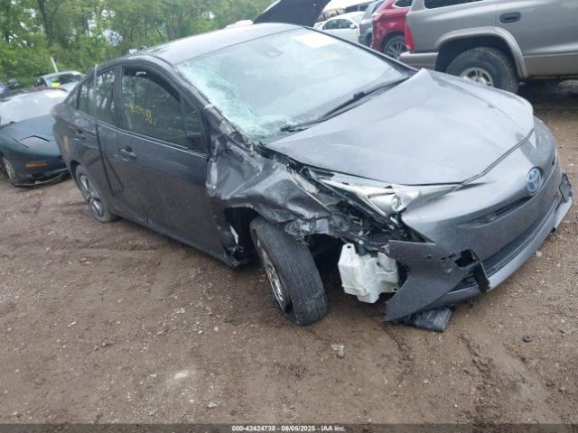  Salvage Toyota Prius