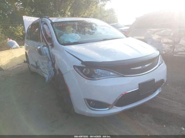  Salvage Chrysler Pacifica