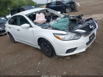  Salvage Nissan Altima