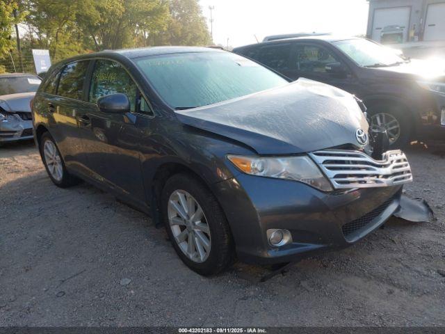  Salvage Toyota Venza