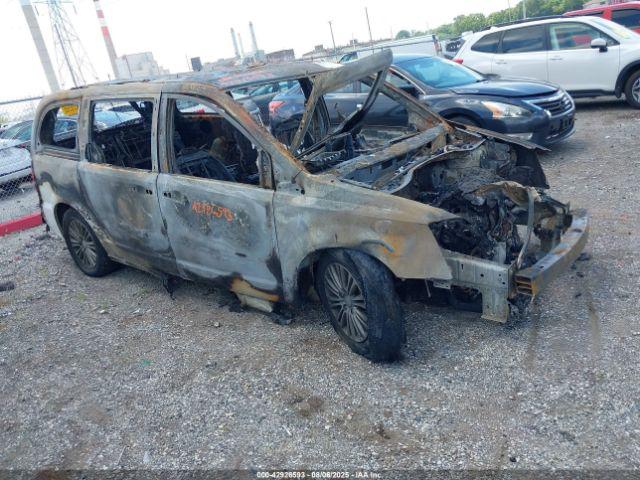  Salvage Chrysler Town & Country