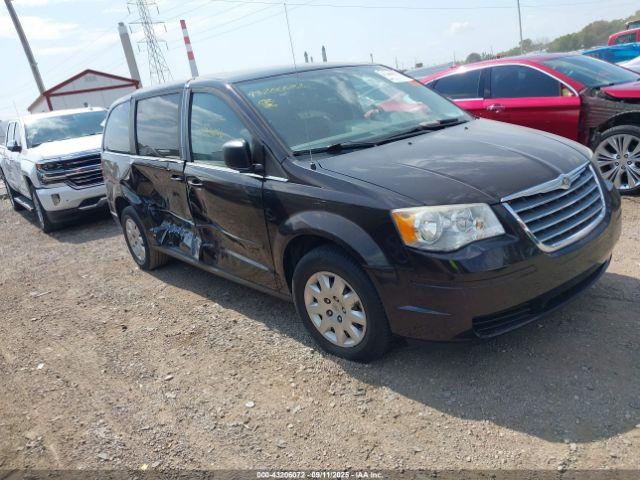  Salvage Chrysler Town & Country