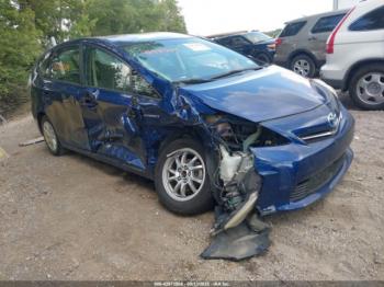  Salvage Toyota Prius v
