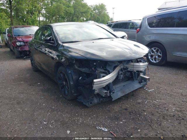  Salvage Chrysler 200