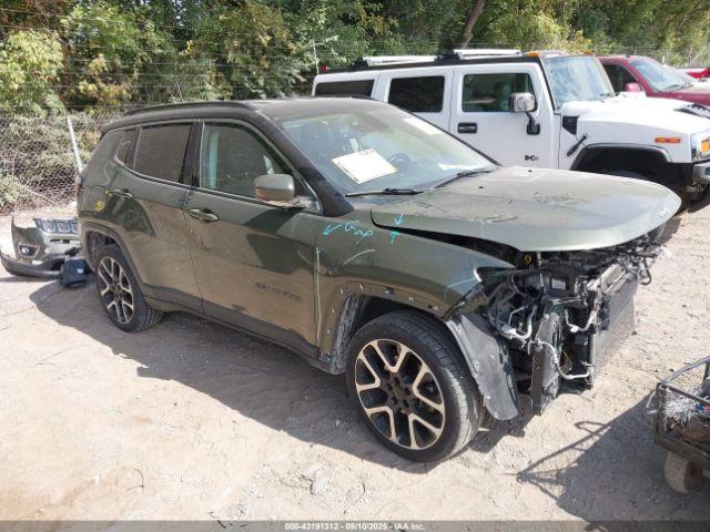  Salvage Jeep Compass