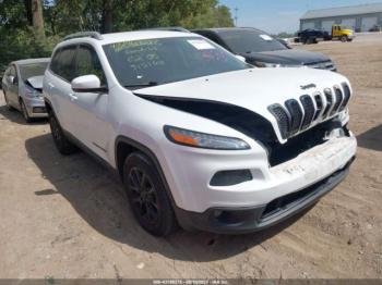 Salvage Jeep Cherokee