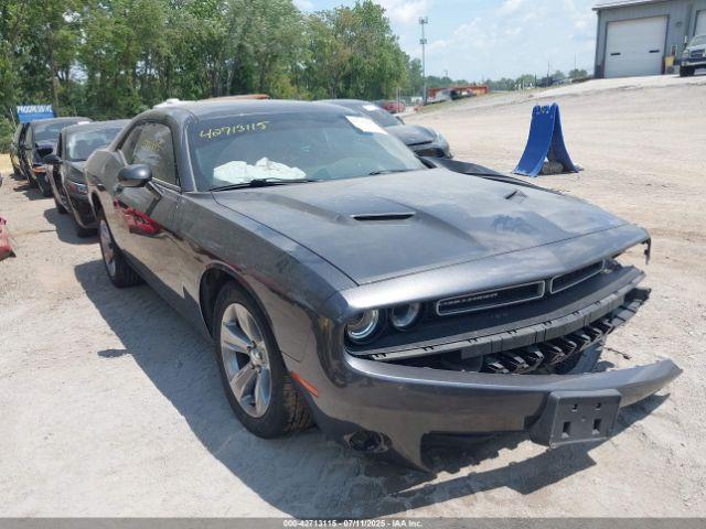  Salvage Dodge Challenger