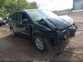  Salvage Chrysler Town & Country