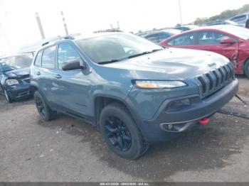  Salvage Jeep Cherokee