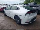 Toyota Prius Le Image 2