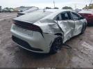 Toyota Prius Le Image 3
