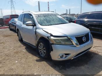  Salvage Nissan Pathfinder