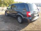 Chrysler Town & Country Touring-l Image 3
