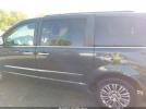 Chrysler Town & Country Touring-l Image 12