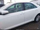 Toyota Camry Le Image 12