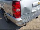 Chevrolet Suburban 1500 Ltz Image 18