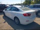 Chevrolet Cruze Ls Auto Image 8