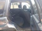 Jeep Grand Cherokee Laredo Image 11