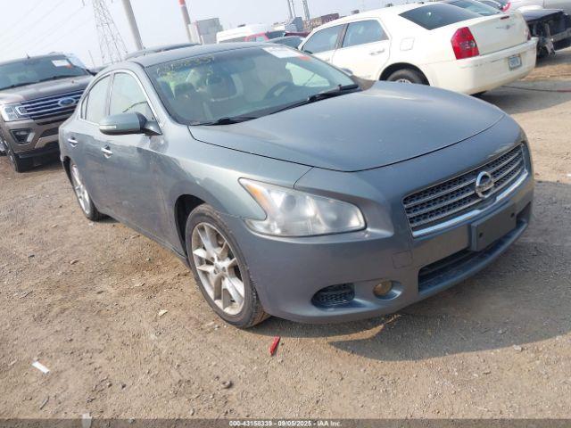  Salvage Nissan Maxima
