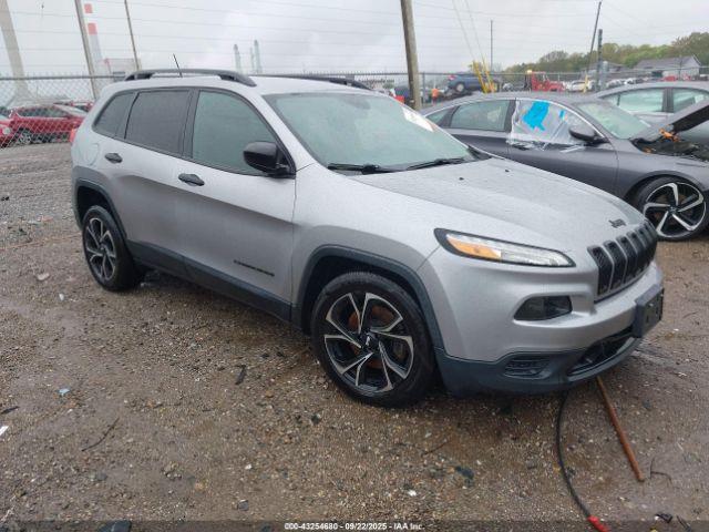  Salvage Jeep Cherokee